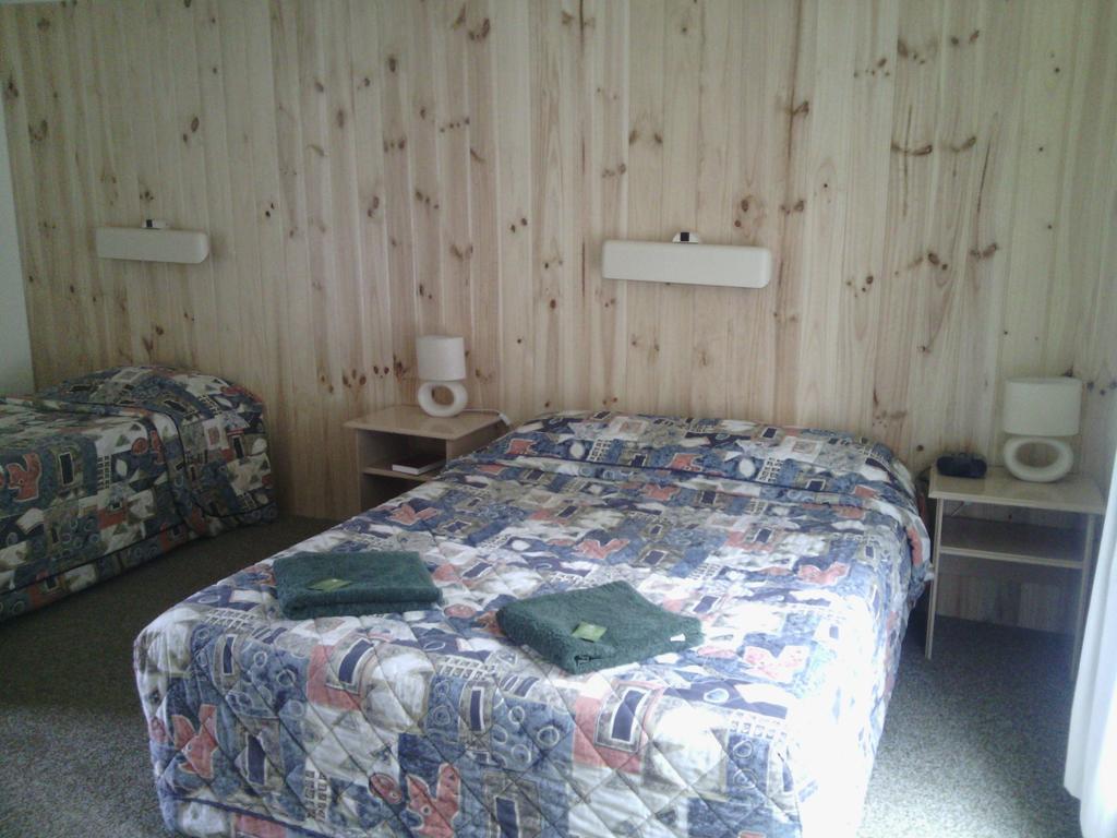 Snowy River Lodge Motel Orbost Oda fotoğraf
